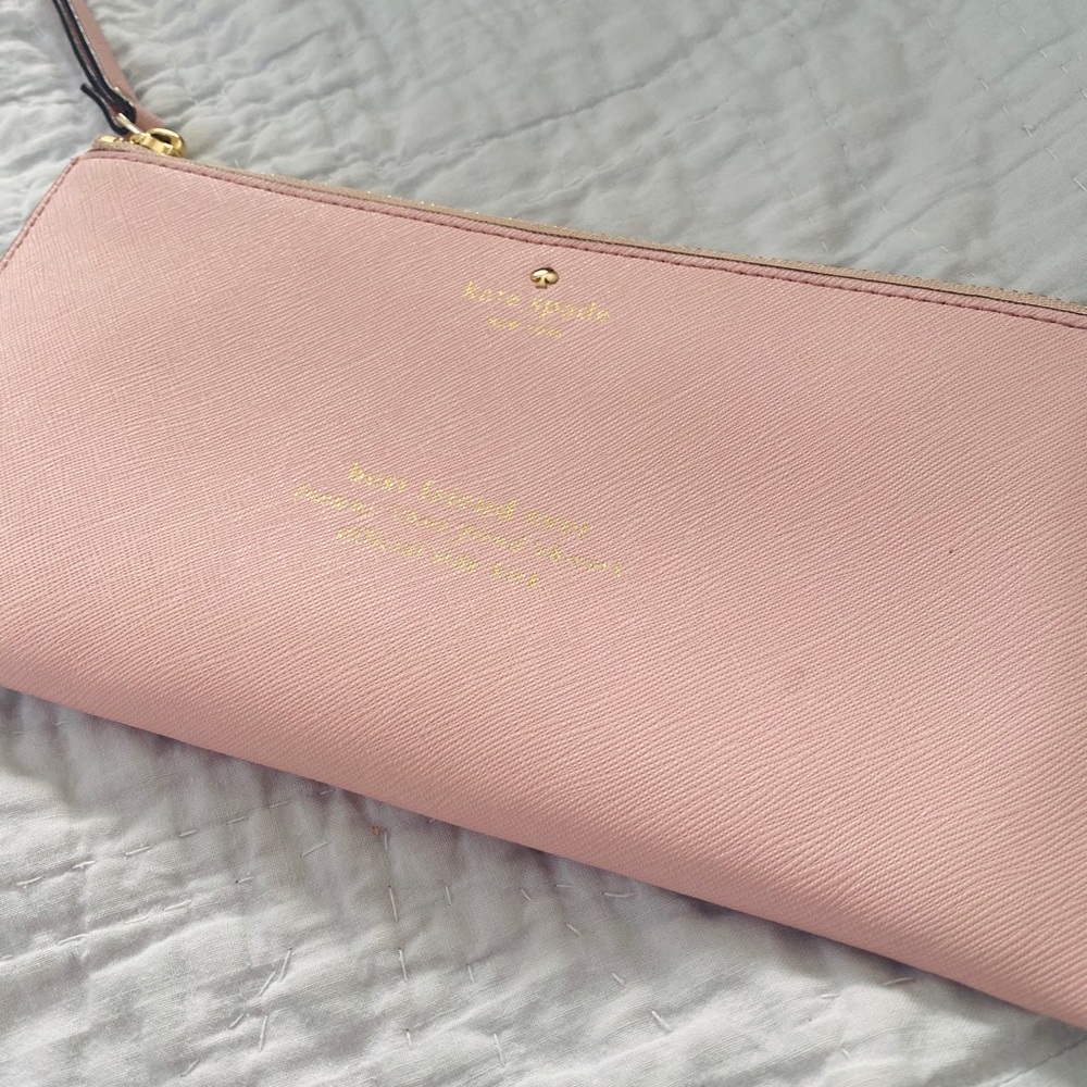 ♠️ Kate Spade Wallet ♠️